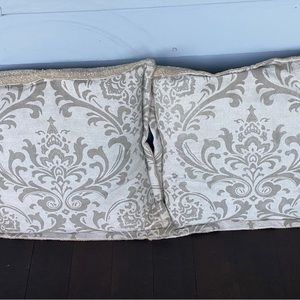 Outdoor Pillows Pair